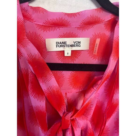 Diane Von Furstenberg Size 8 Pink Red Ruffles Blouse - Picture 4 of 5